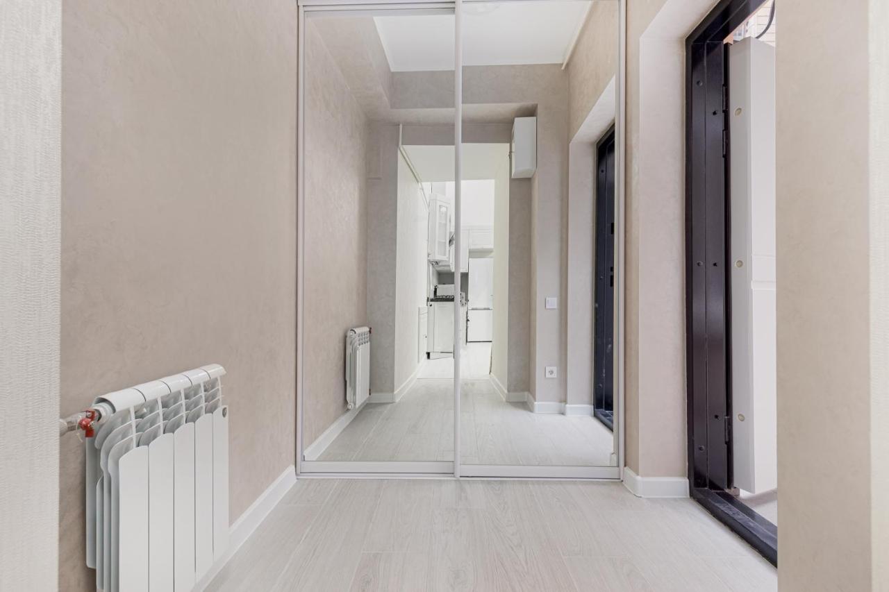 Vorontsov Lane Cozy Apartment 敖德萨 外观 照片